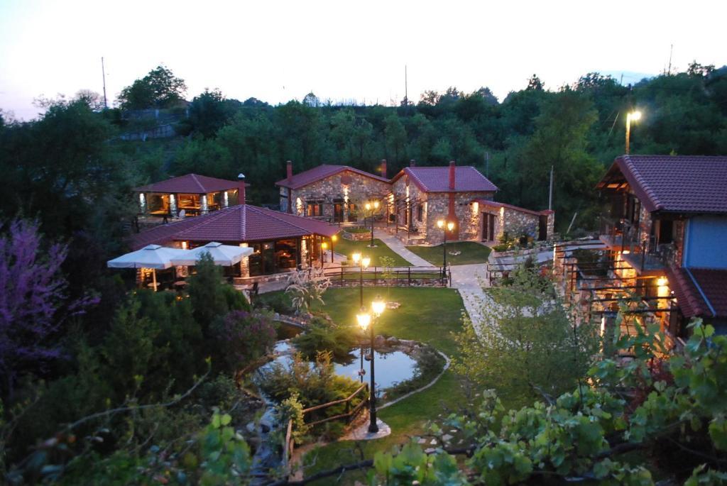 Hotel Tzivaeri Likodhrómion Exterior foto